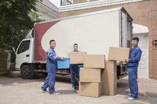 Moving van service in Hounslow for residential and business moves